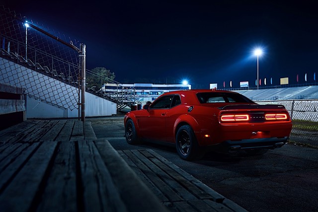 Dodge Challenger Srt photo 5