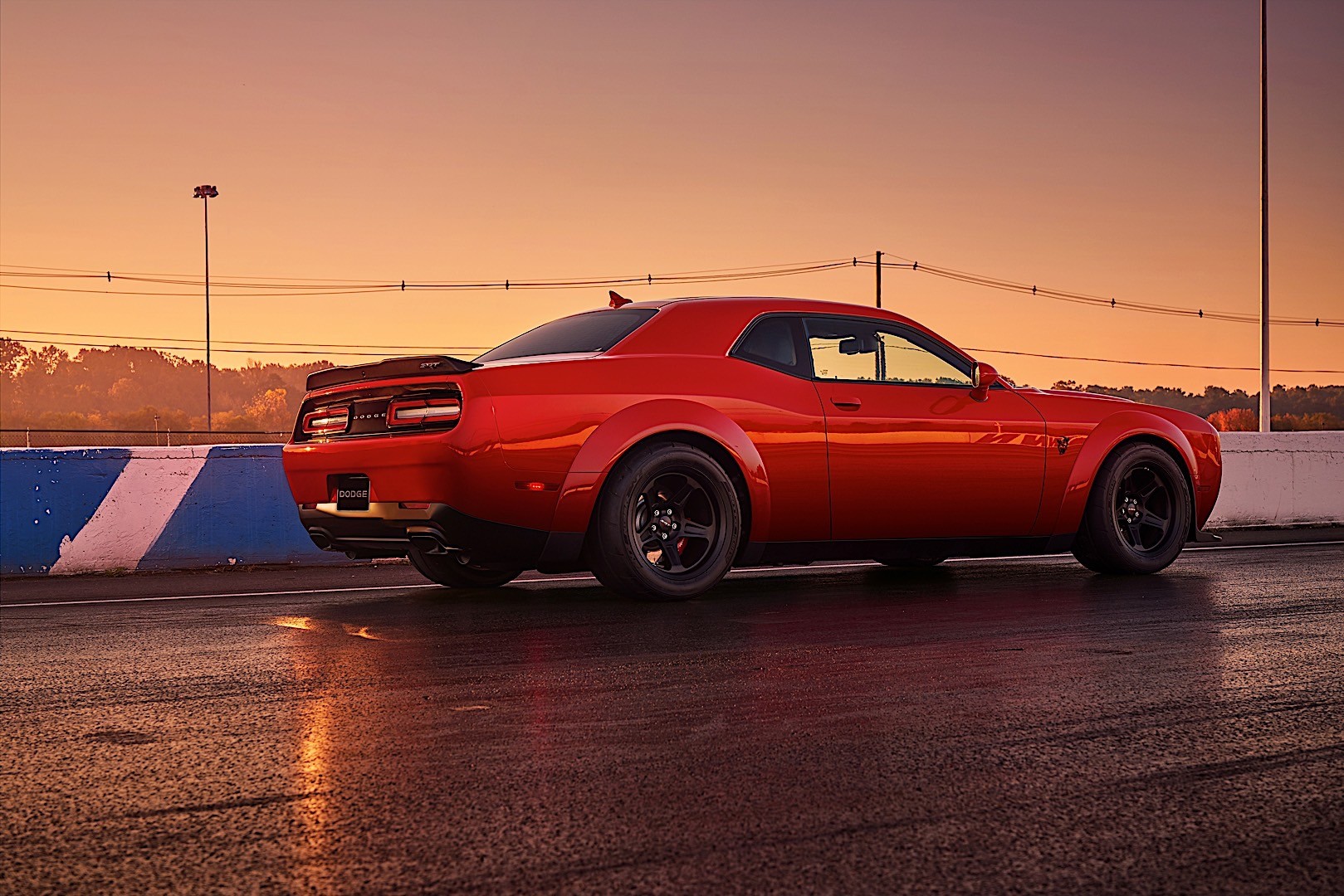 Dodge Challenger Srt photo 20