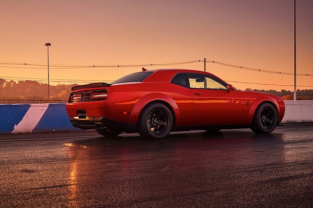 Dodge Challenger Srt photo 20