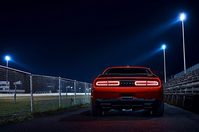 Dodge Challenger Srt photo 22