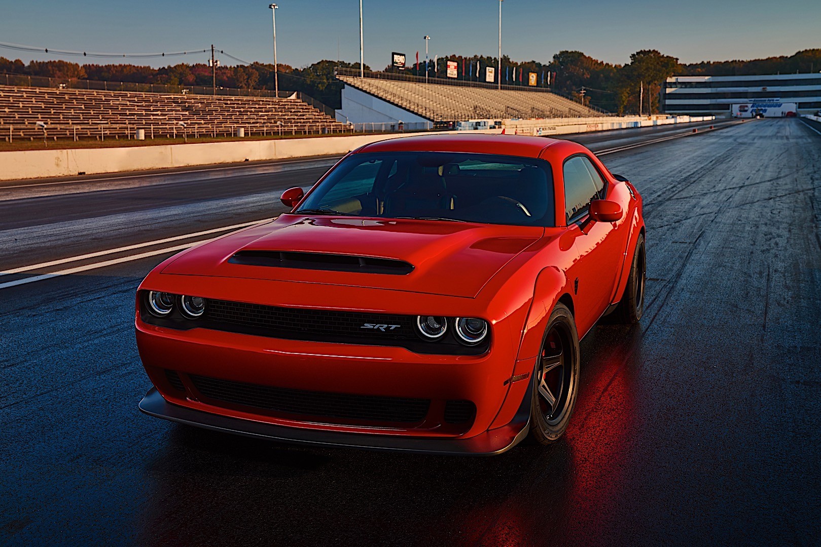 Dodge Challenger Srt photo 23