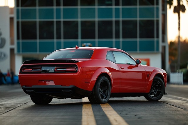 Dodge Challenger Srt photo 28