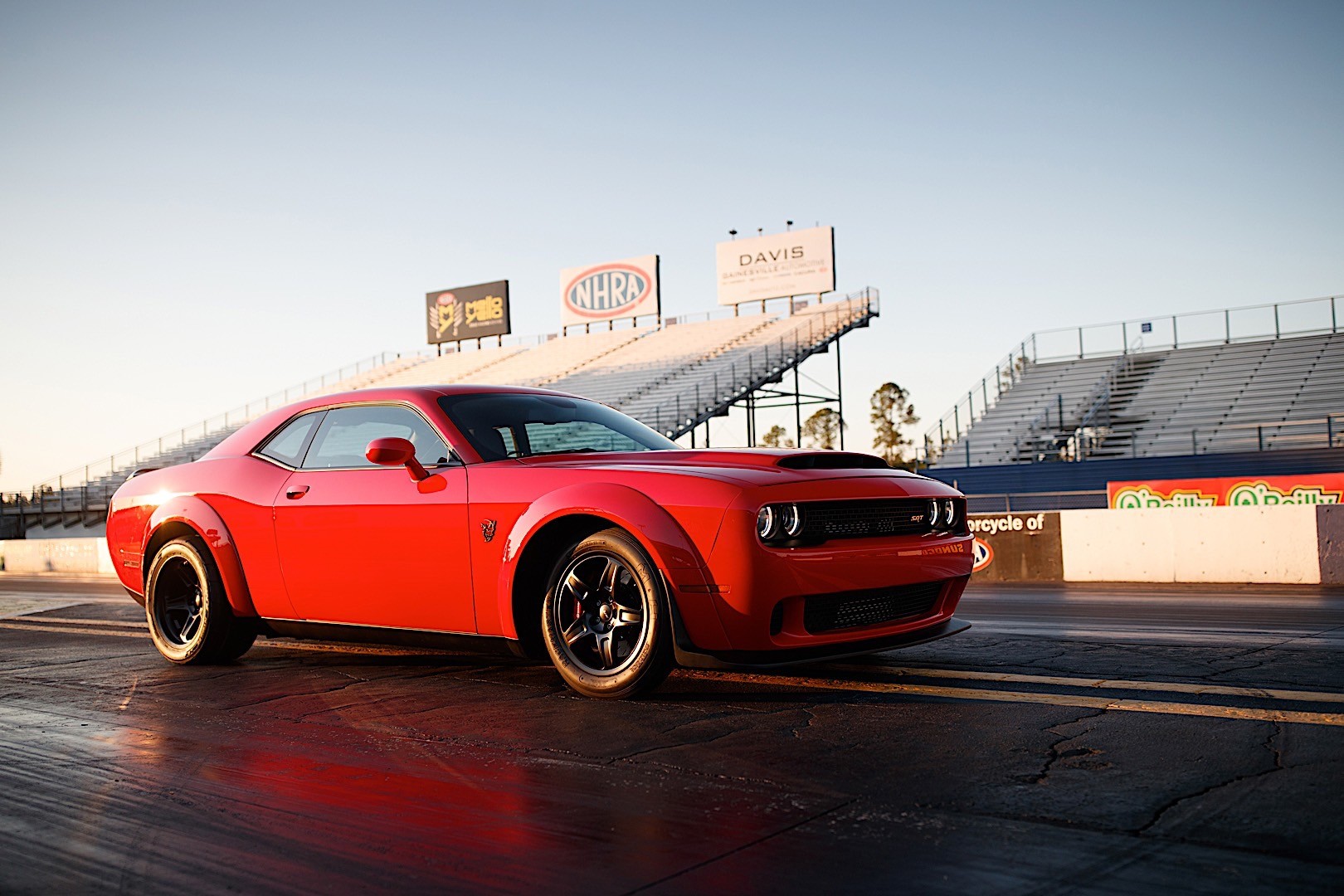Dodge Challenger Srt photo 29