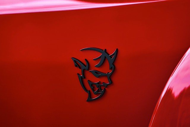 Dodge Challenger Srt photo 30