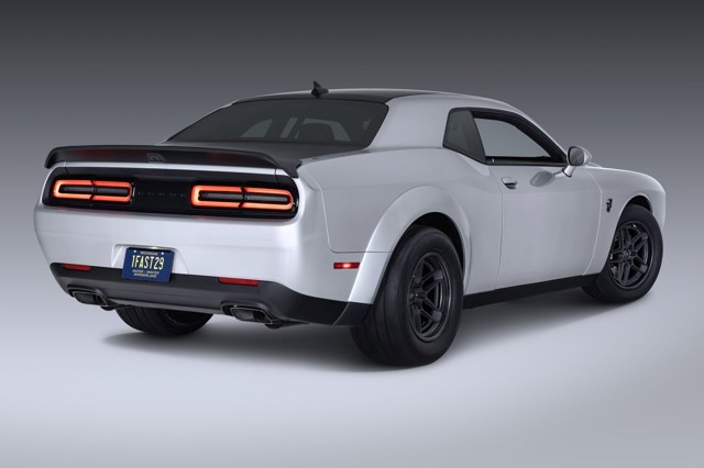 Dodge Challenger Srt photo 21