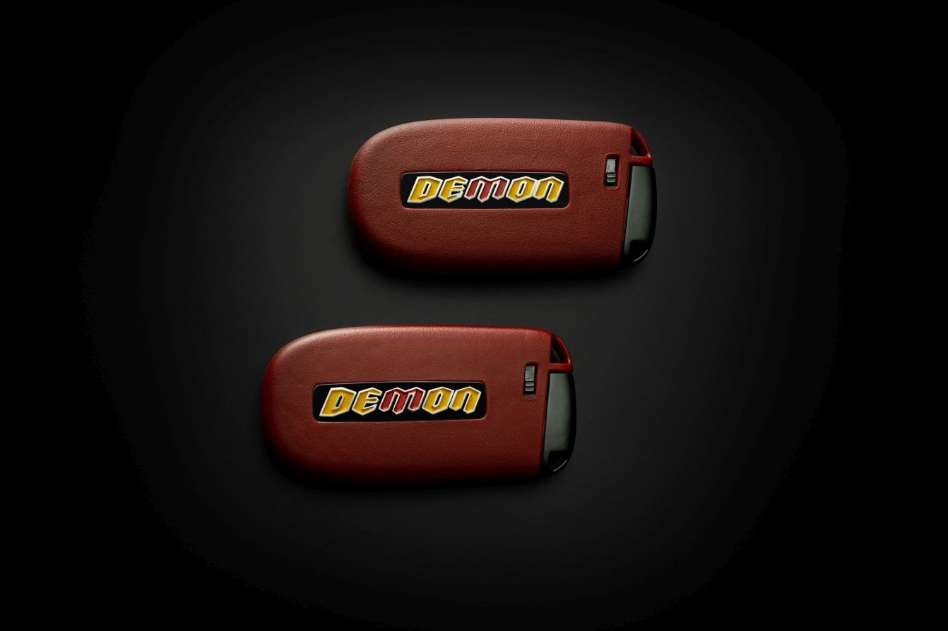 Dodge Challenger Srt photo 36