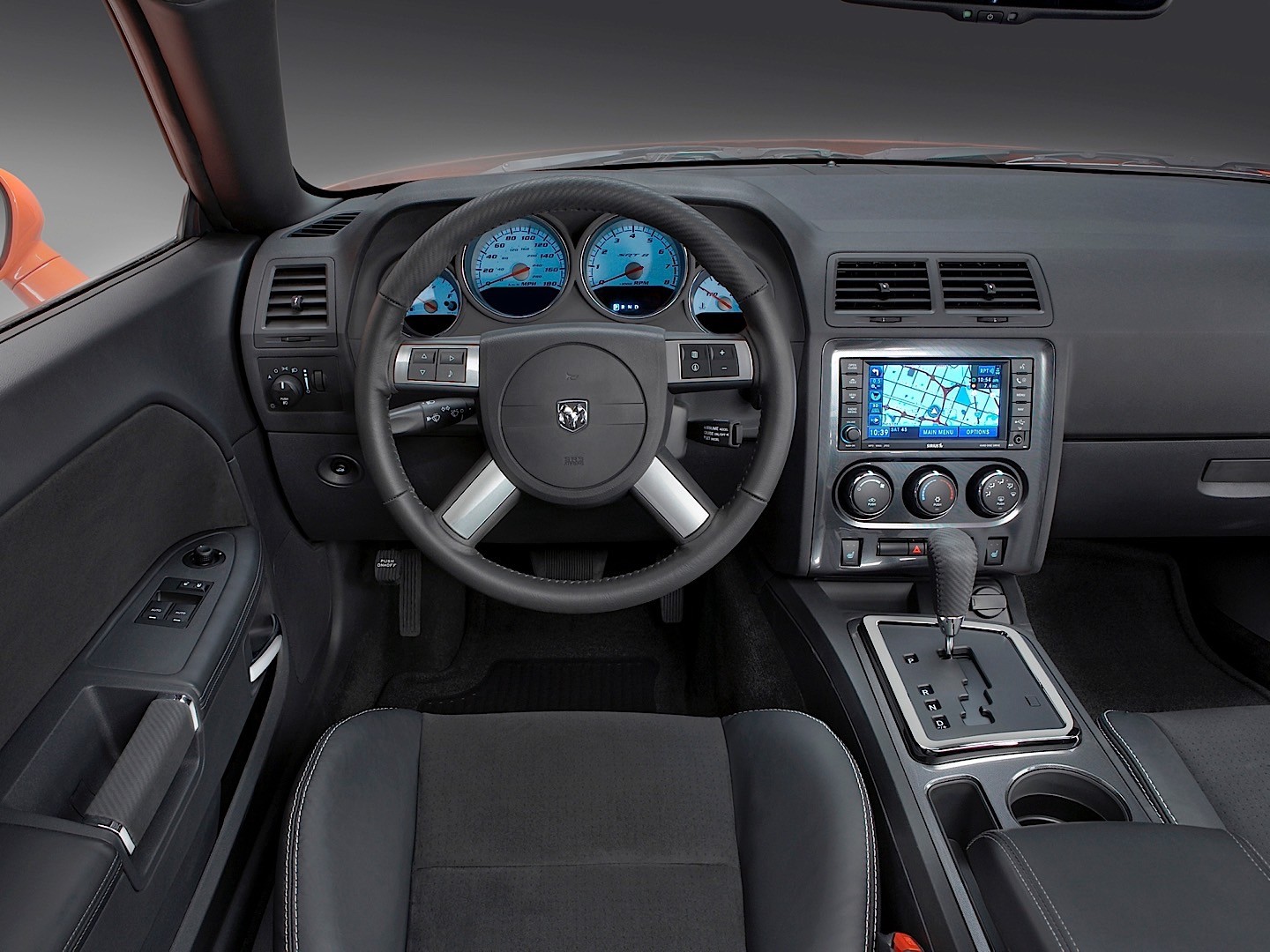 Dodge Challenger Srt photo 34