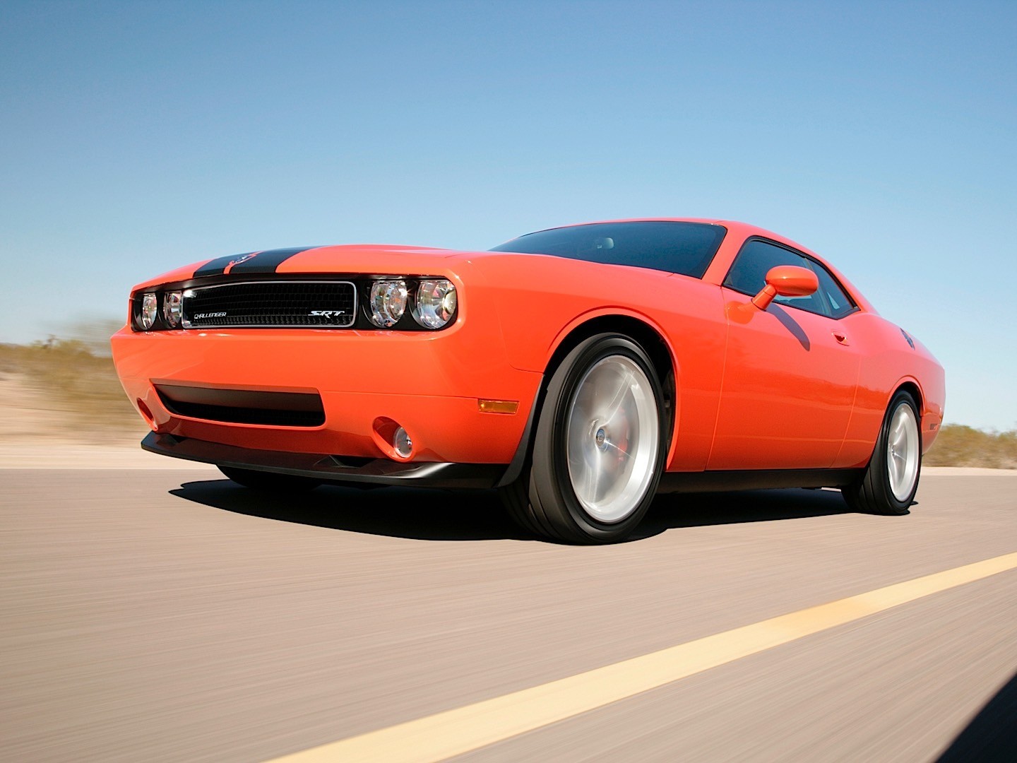 Dodge Challenger Srt photo 14