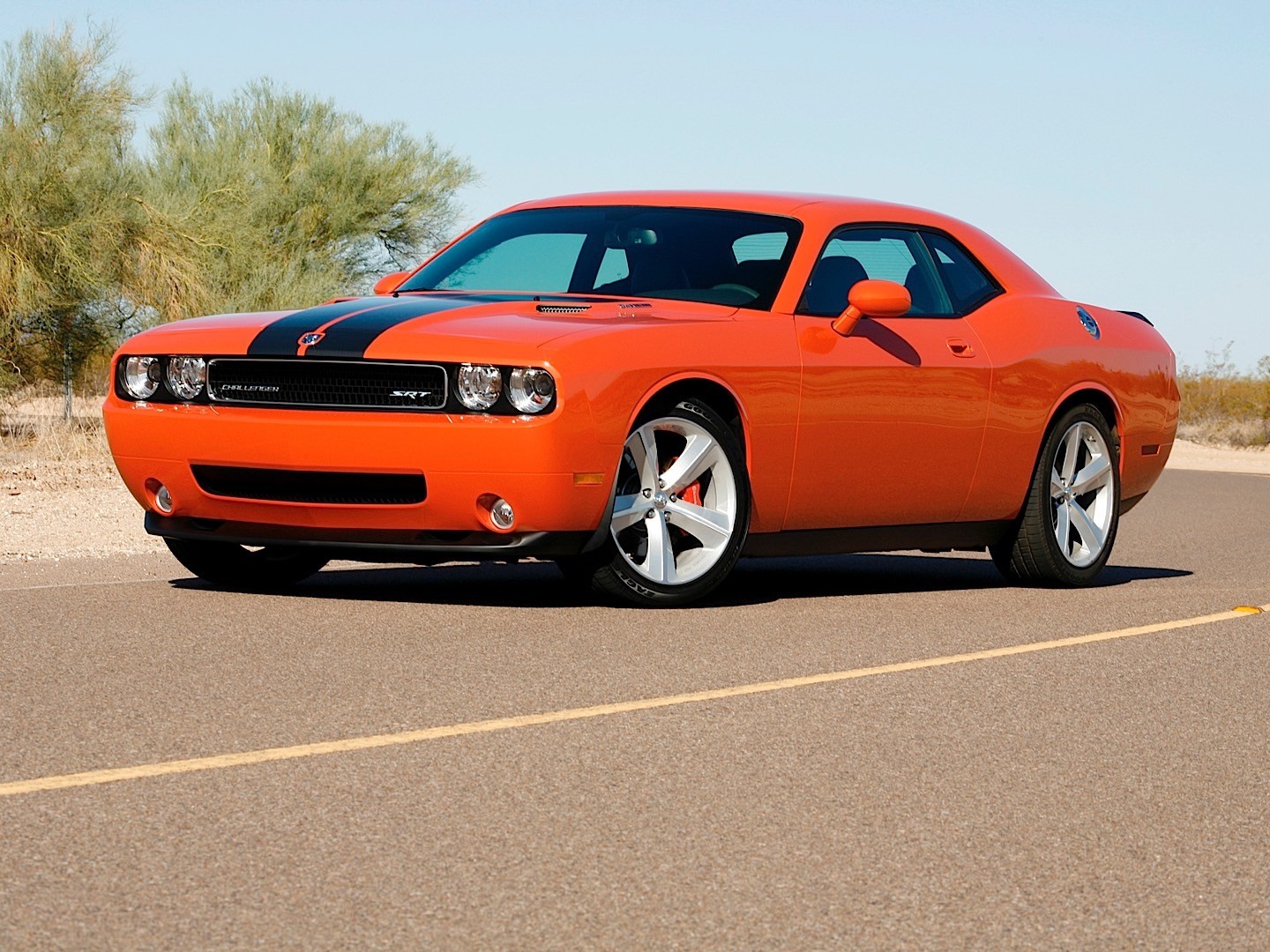 Dodge Challenger Srt photo 20