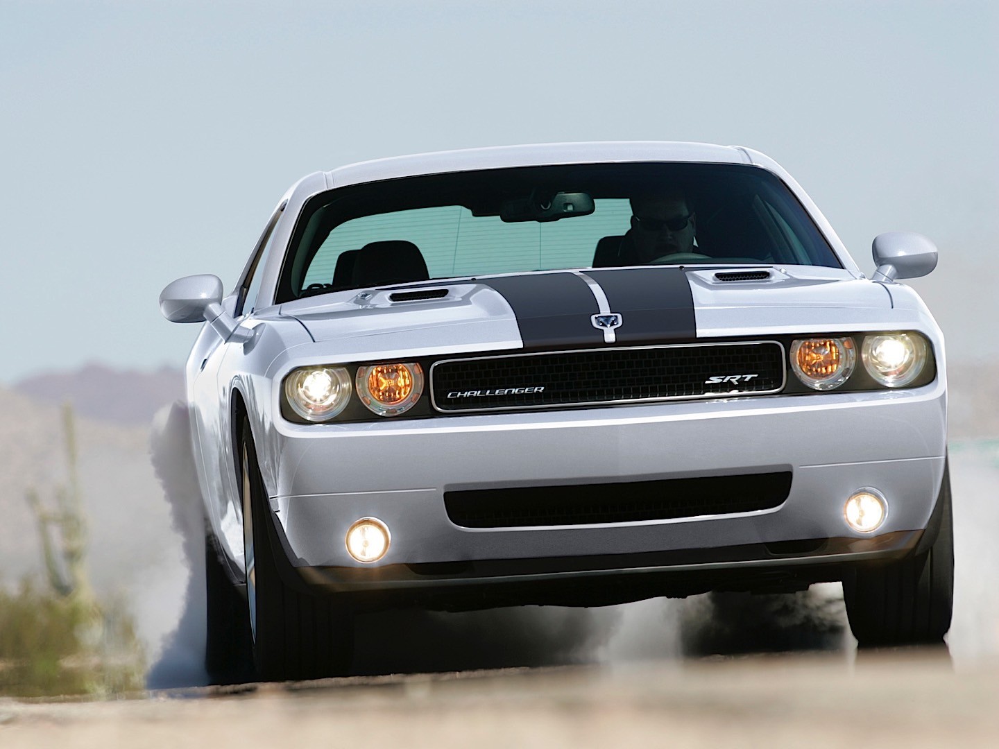 Dodge Challenger Srt photo 22