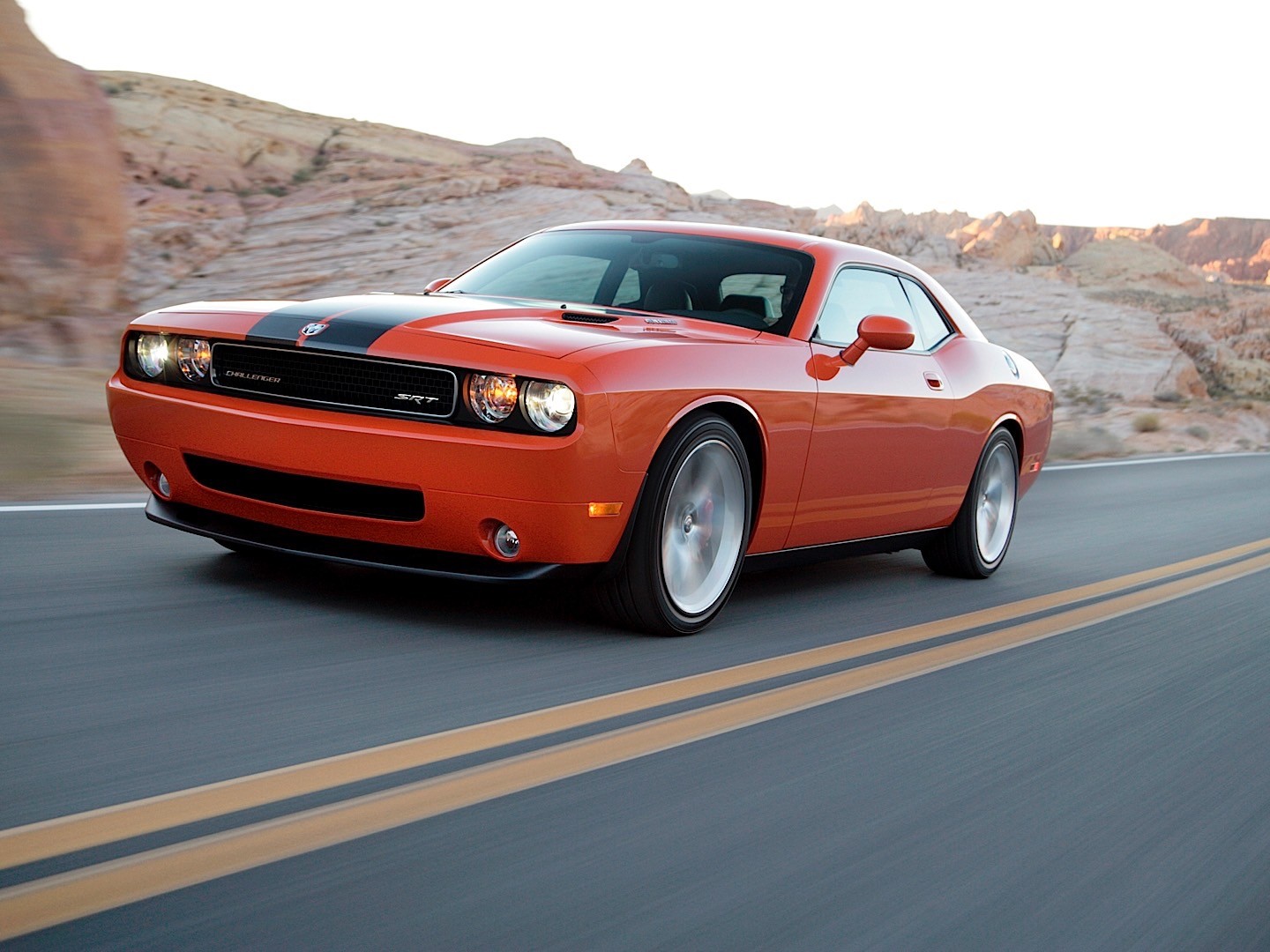 Dodge Challenger Srt photo 24