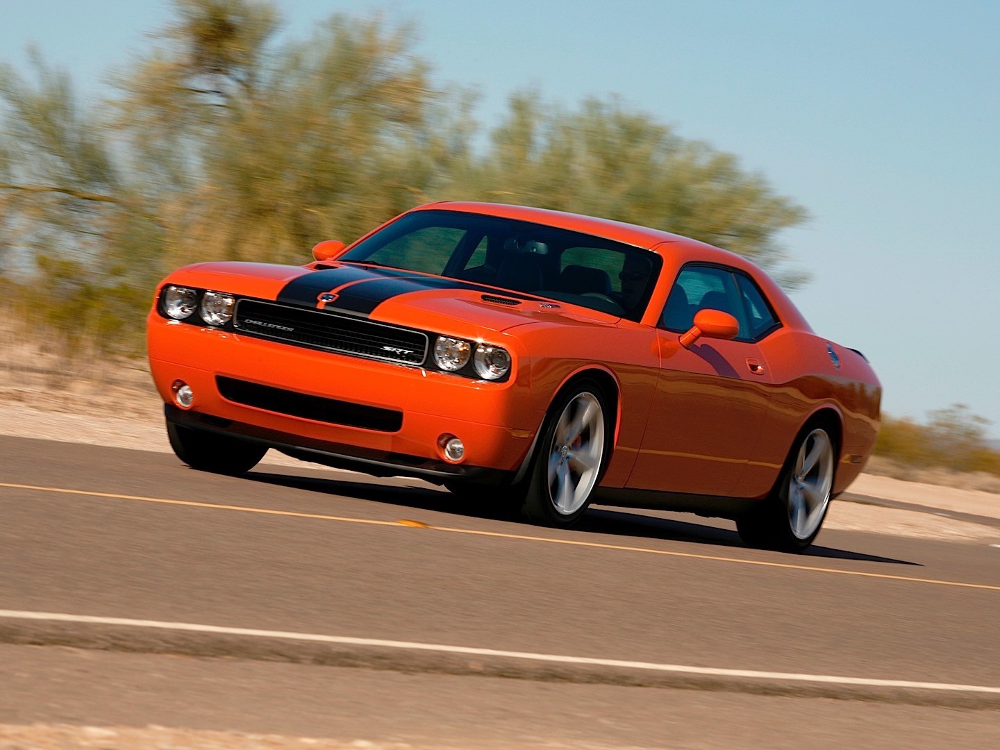 Dodge Challenger Srt photo 26