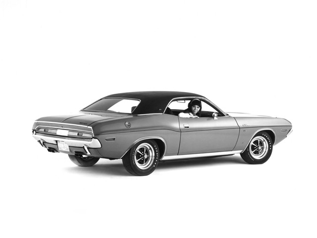 Dodge Challenger photo 14