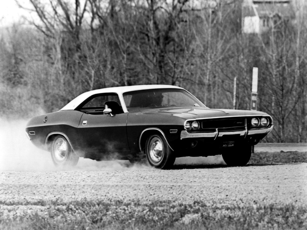 Dodge Challenger photo 17