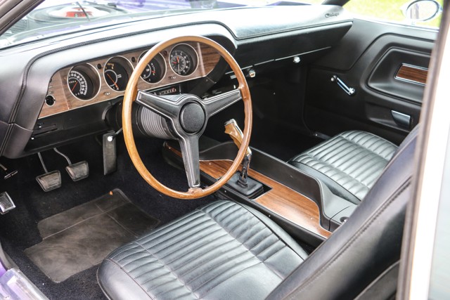 Dodge Challenger photo 37