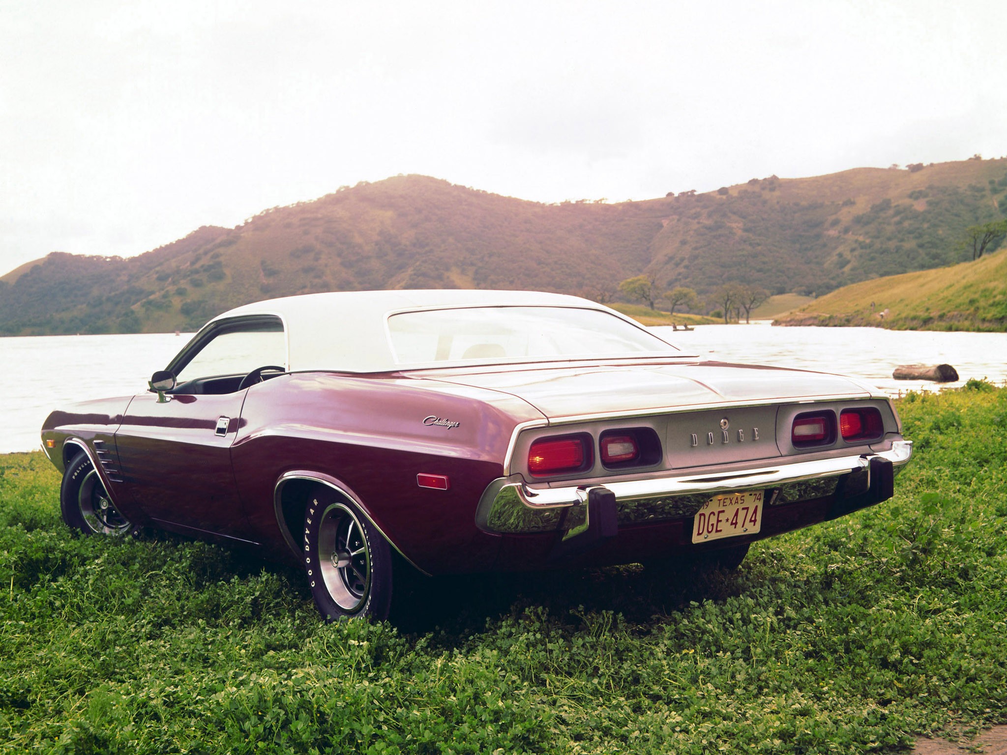 Dodge Challenger photo 24