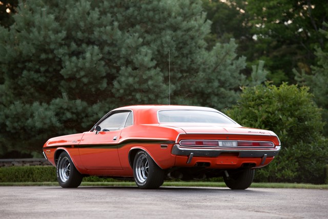 Dodge Challenger photo 7
