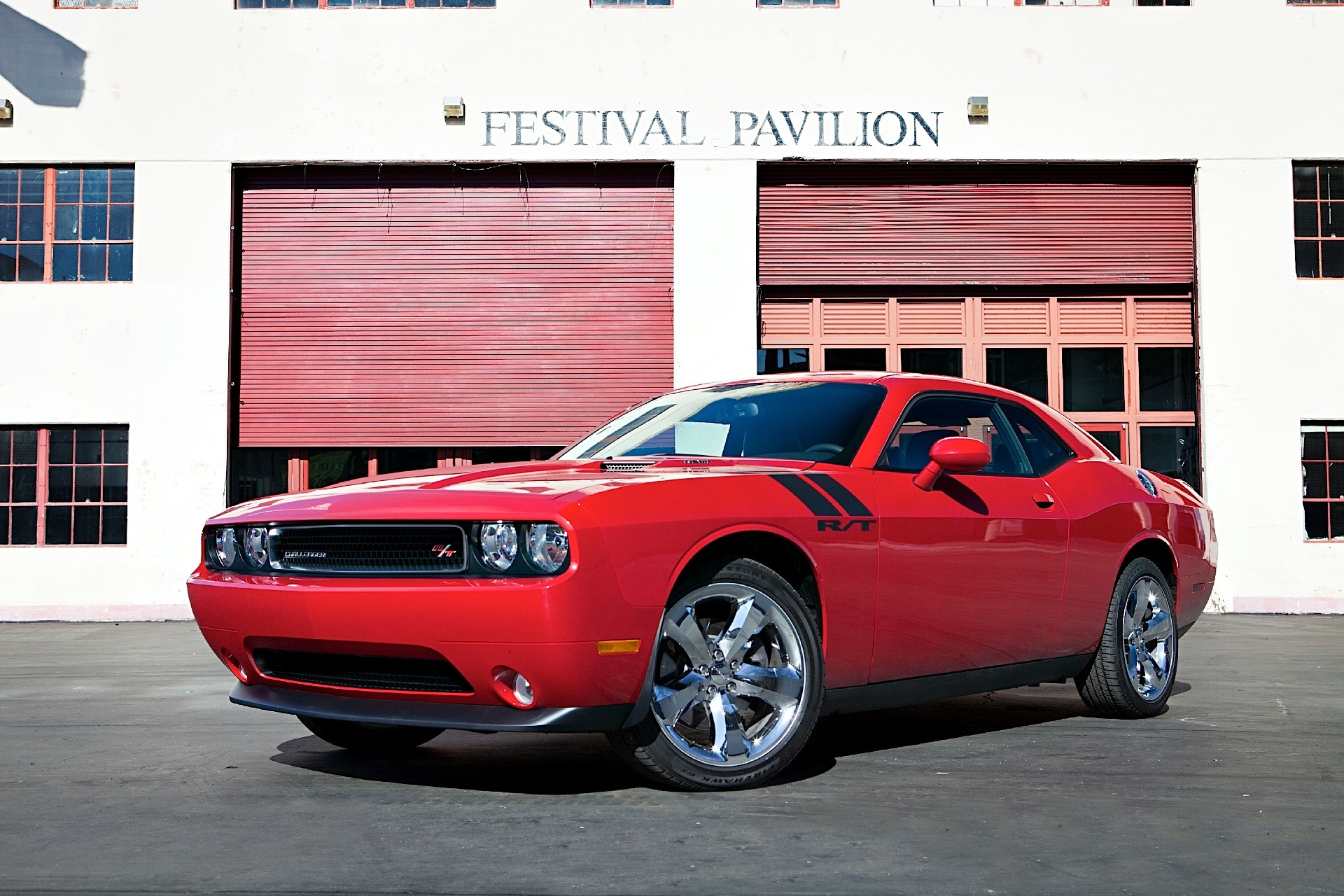 Dodge Challenger photo 19