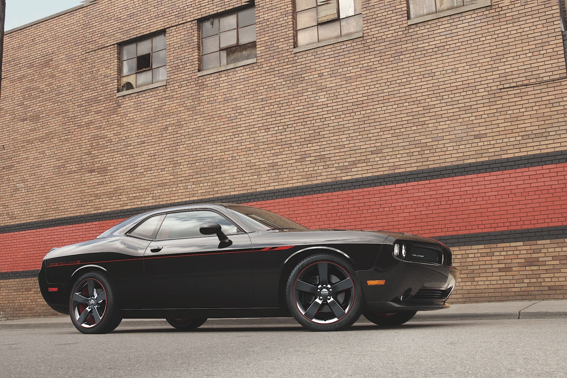 Dodge Challenger photo 30