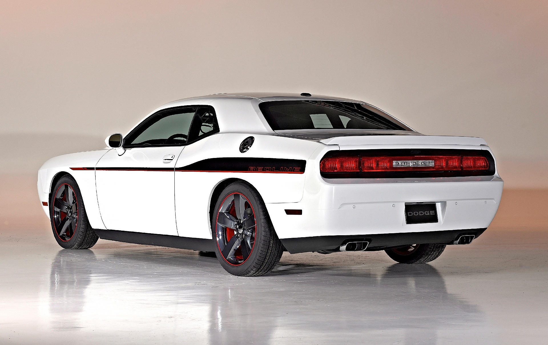 Dodge Challenger photo 33