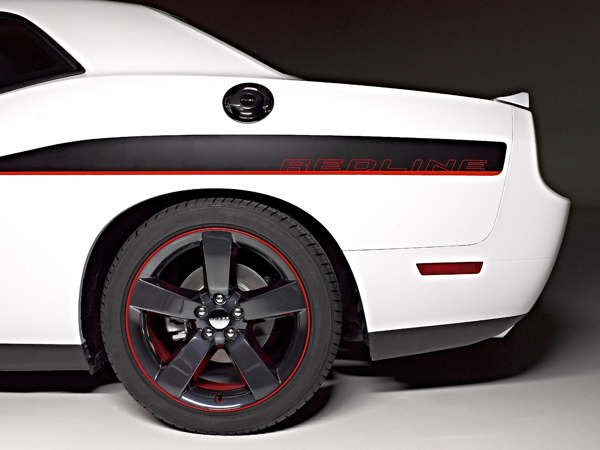 Dodge Challenger photo 35