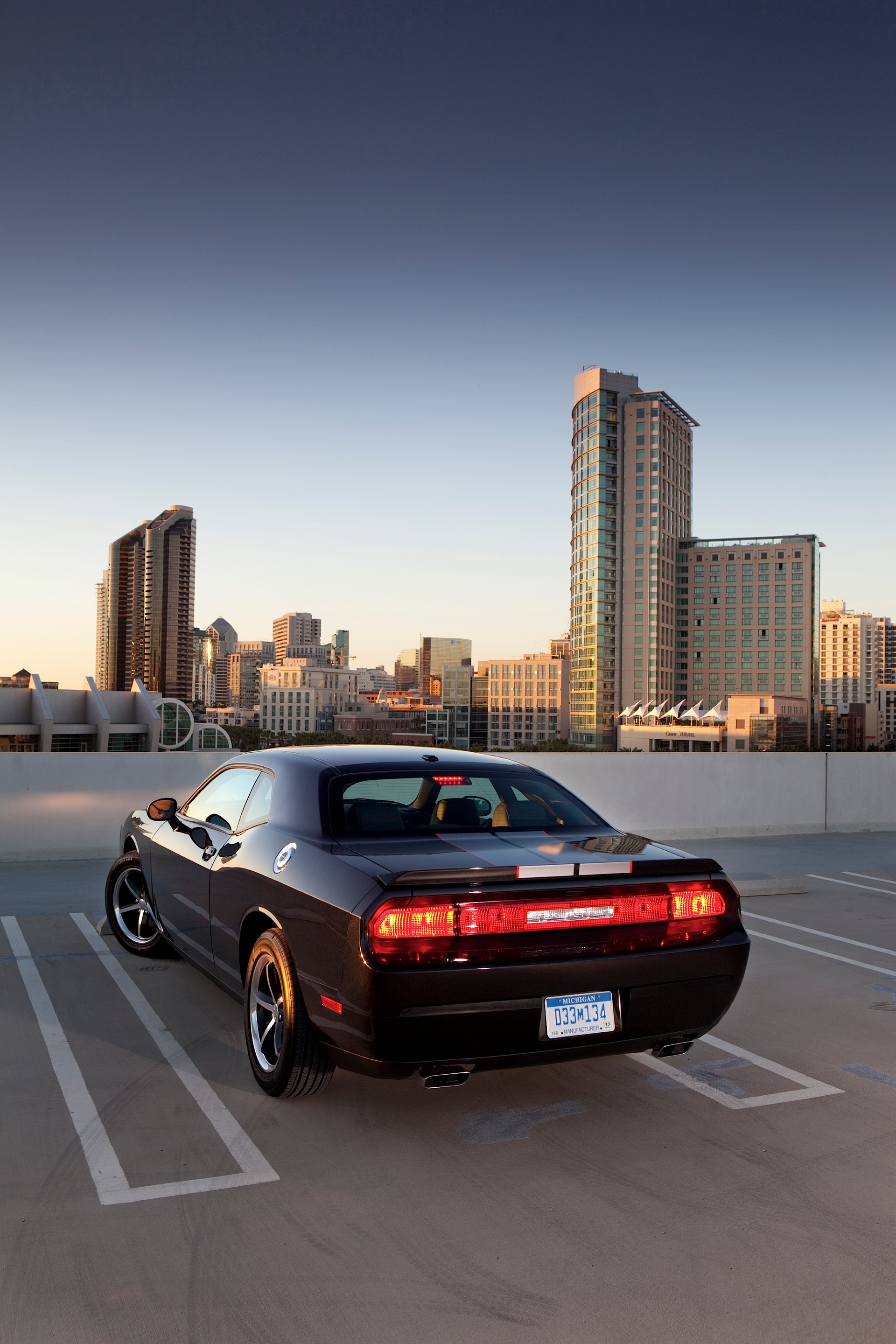 Dodge Challenger photo 49