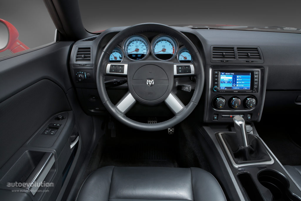 Dodge Challenger photo 102