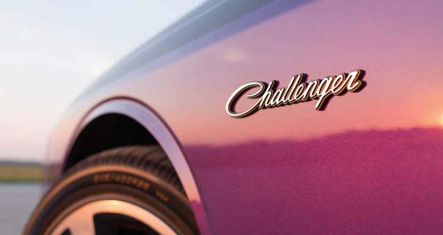 Dodge Challenger photo 4