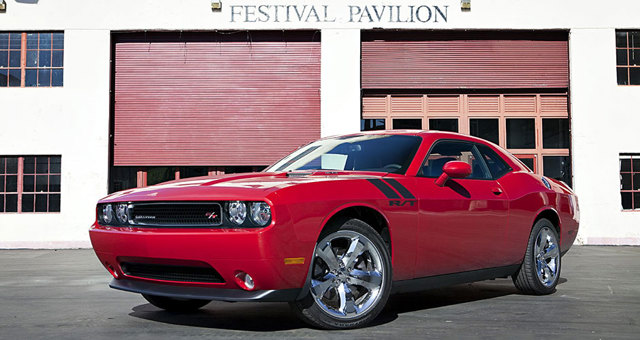 Dodge Challenger photo 11