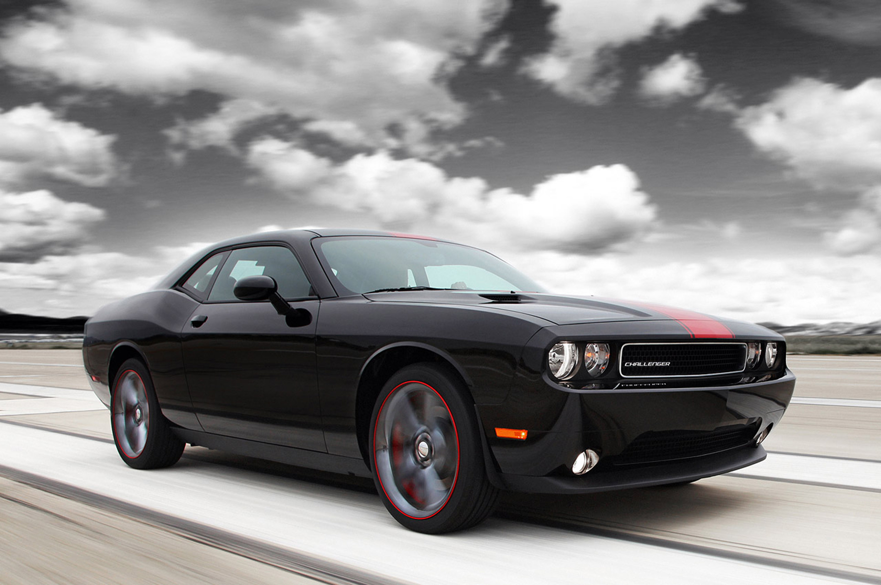 Dodge Challenger photo 30