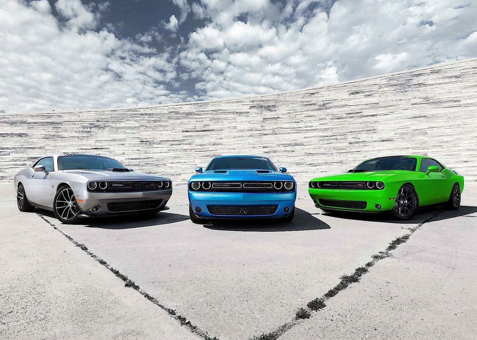 Dodge Challenger photo 102
