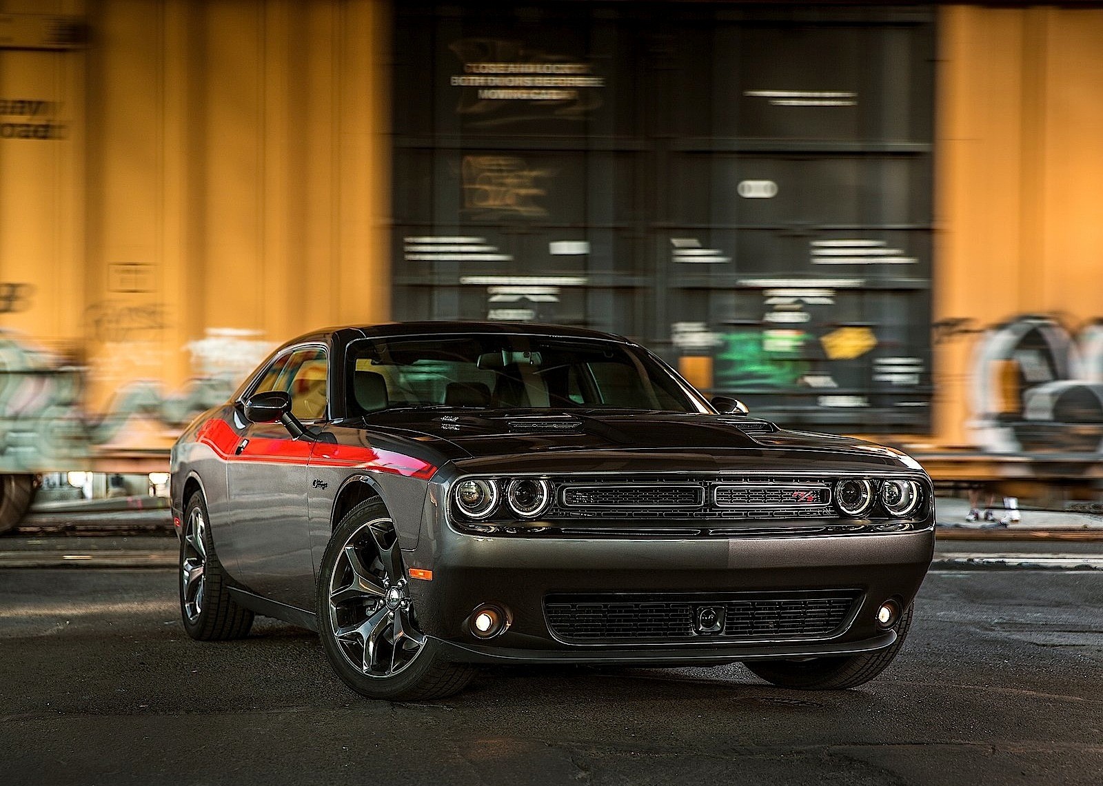 Dodge Challenger photo 21