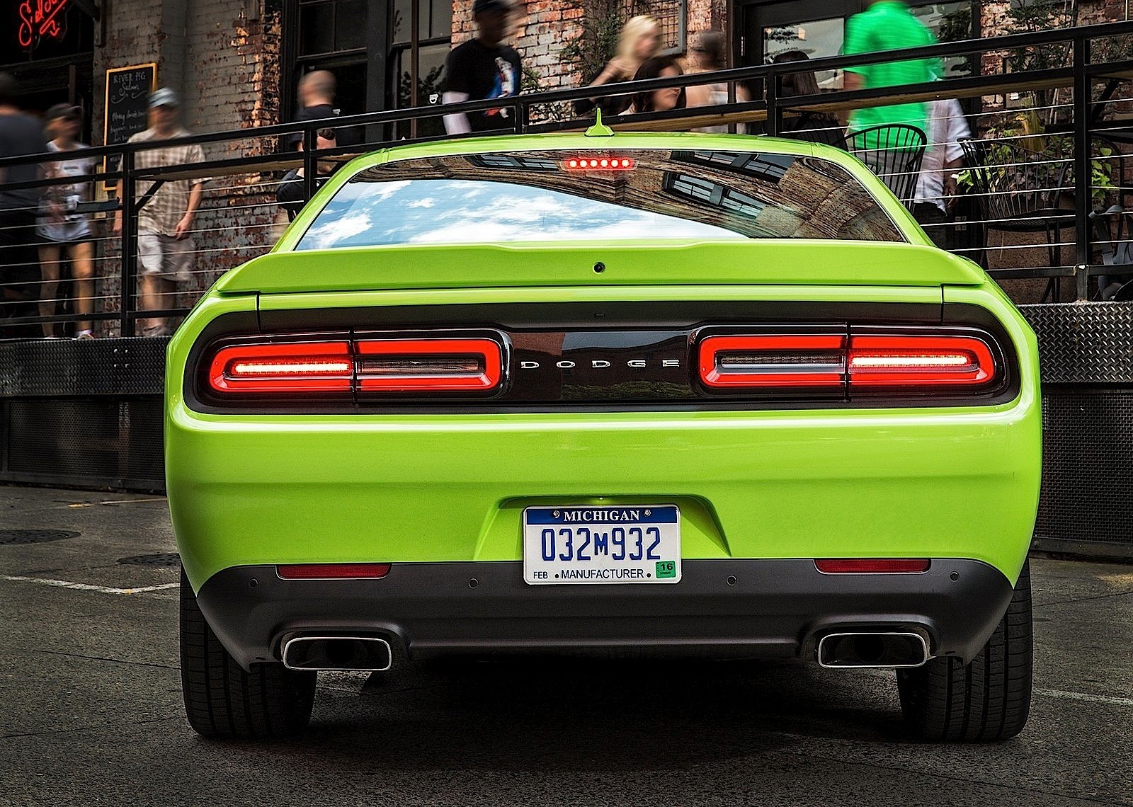 Dodge Challenger photo 36