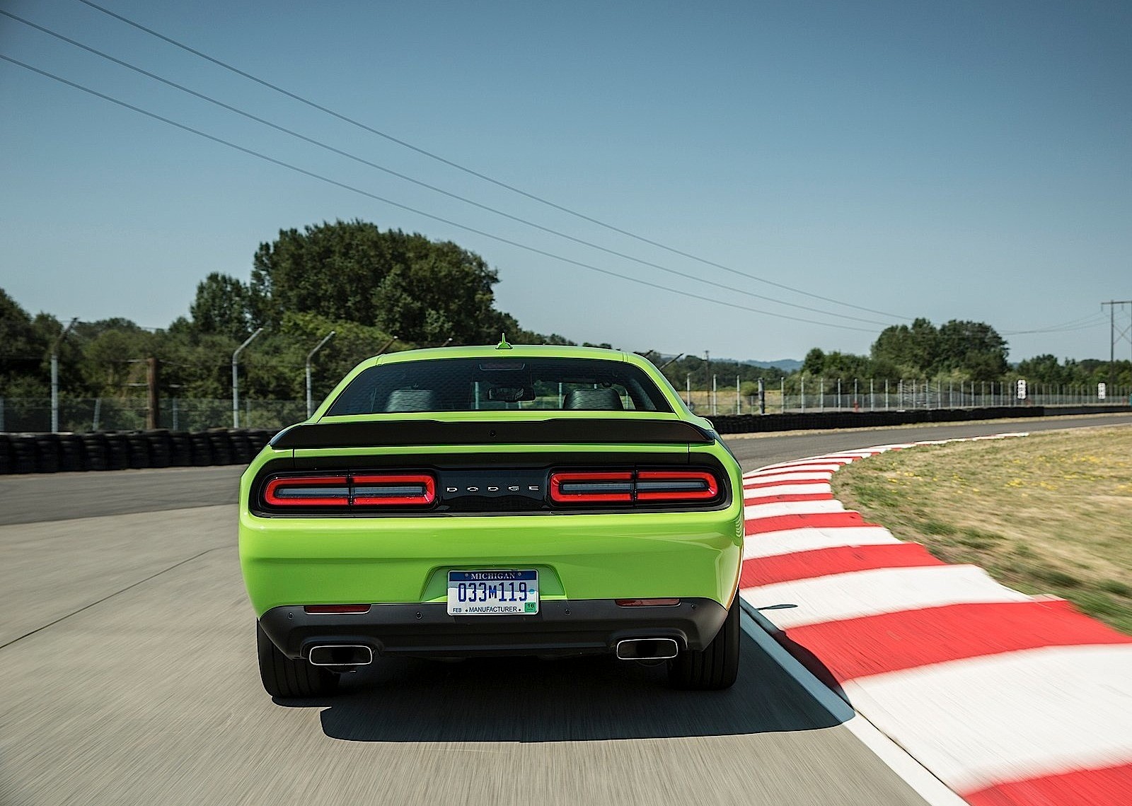 Dodge Challenger photo 40