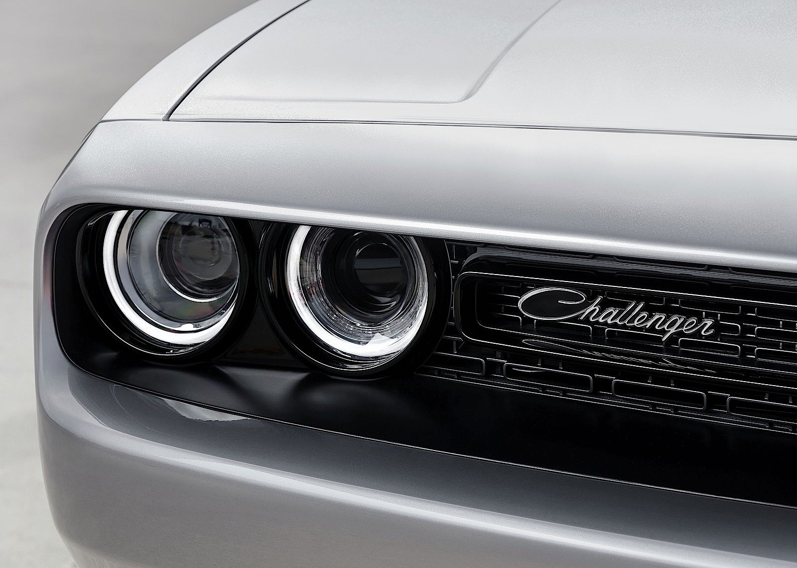 Dodge Challenger photo 45