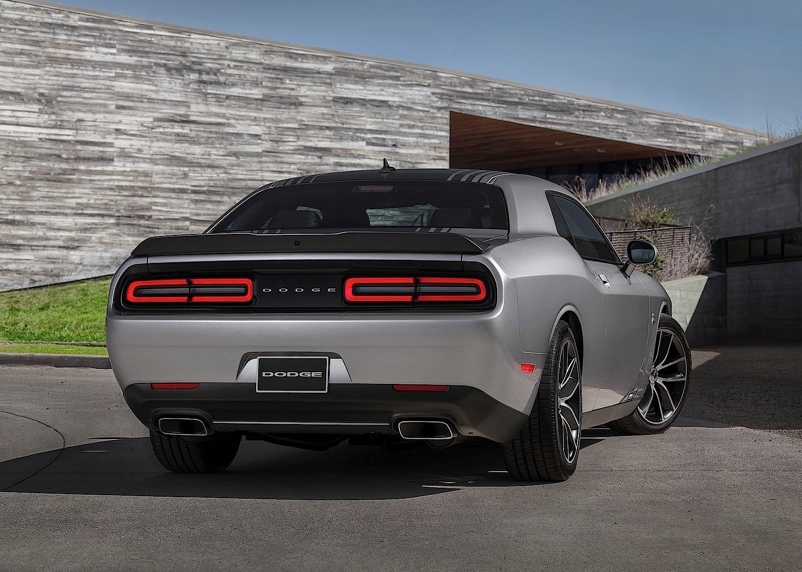 Dodge Challenger photo 73