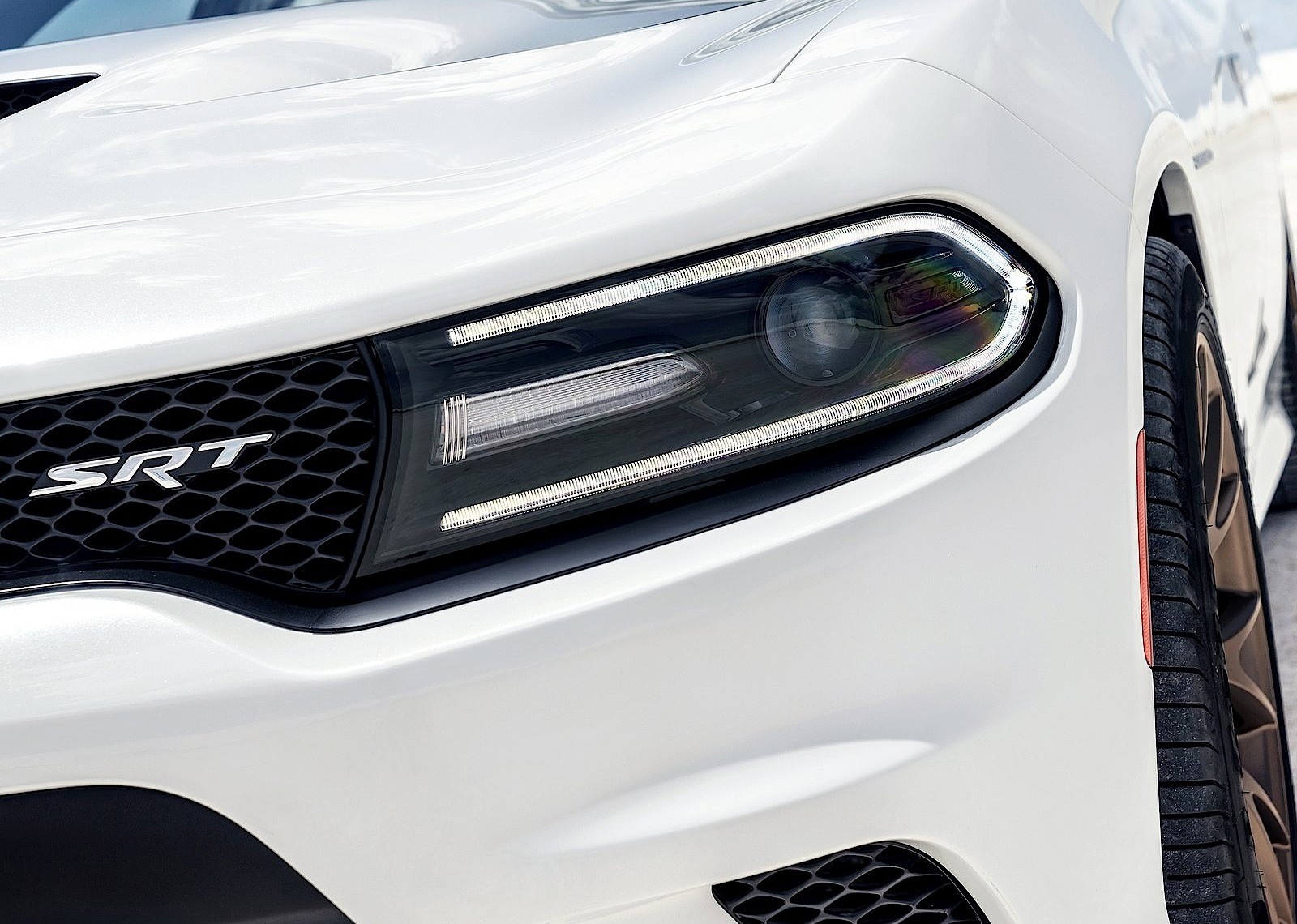 Dodge Charger Srt photo 90