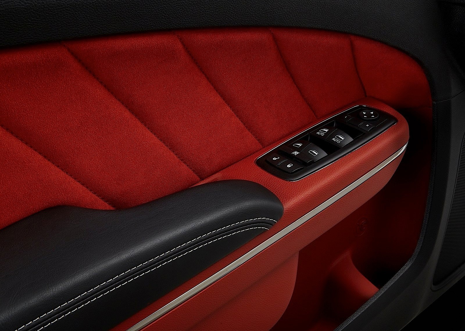 Dodge Charger Srt photo 108