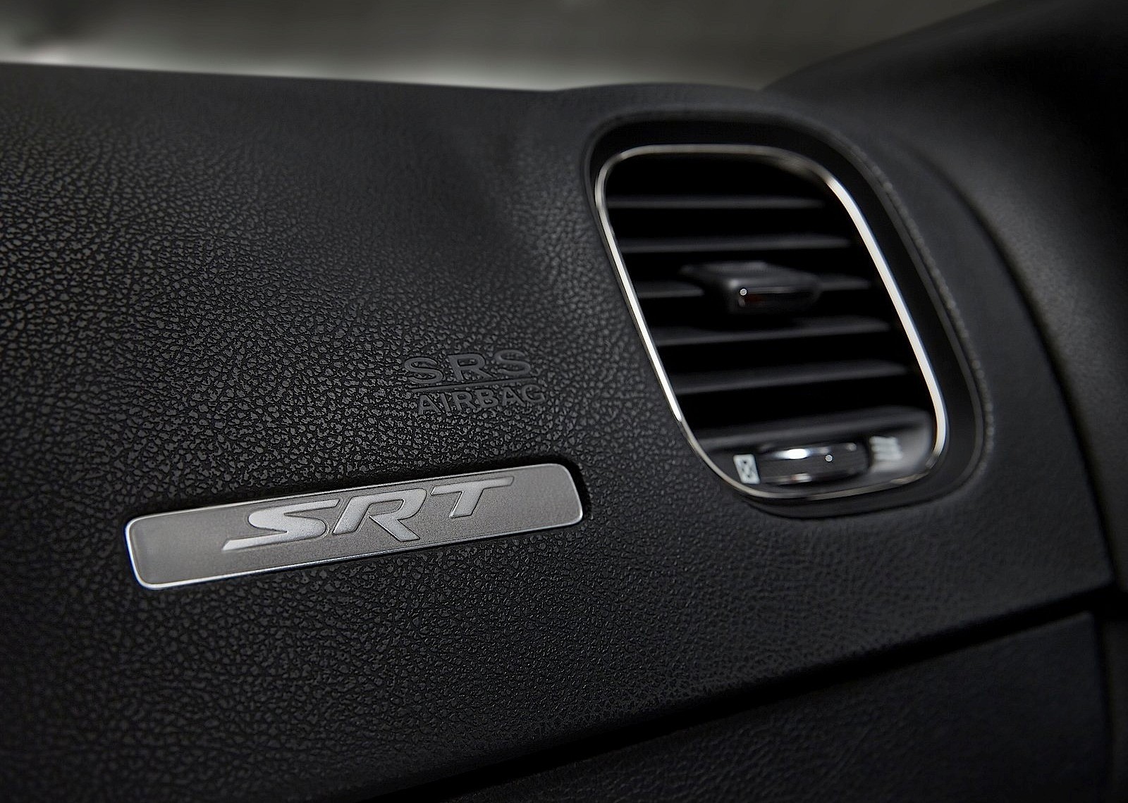 Dodge Charger Srt photo 97