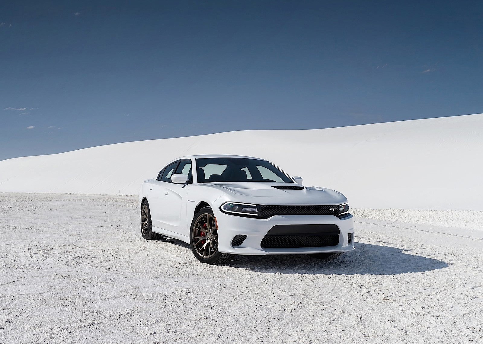 Dodge Charger Srt photo 10