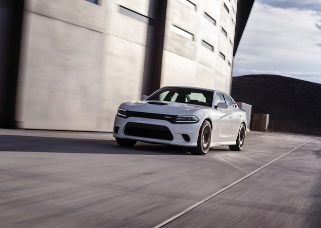 Dodge Charger Srt photo 13