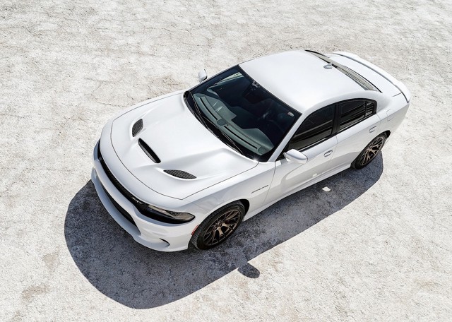 Dodge Charger Srt photo 14