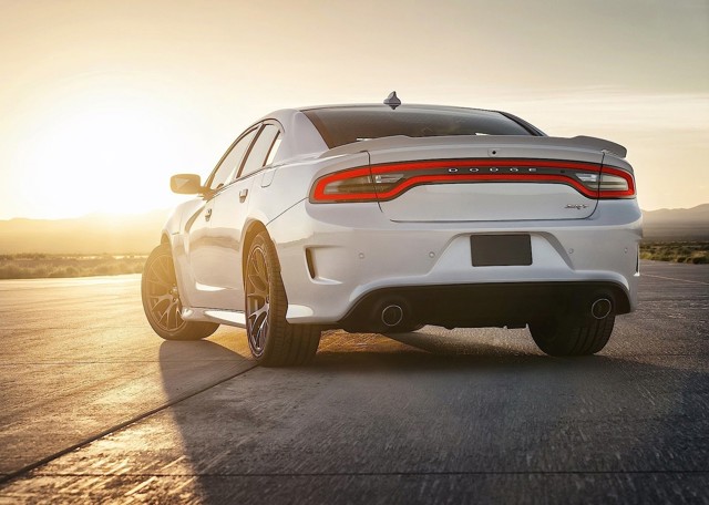 Dodge Charger Srt photo 16