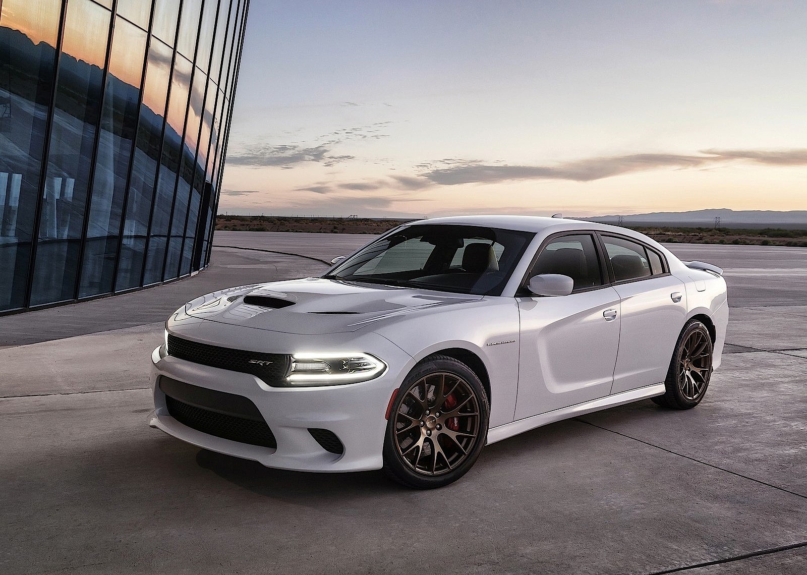 Dodge Charger Srt photo 22