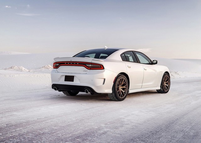 Dodge Charger Srt photo 24