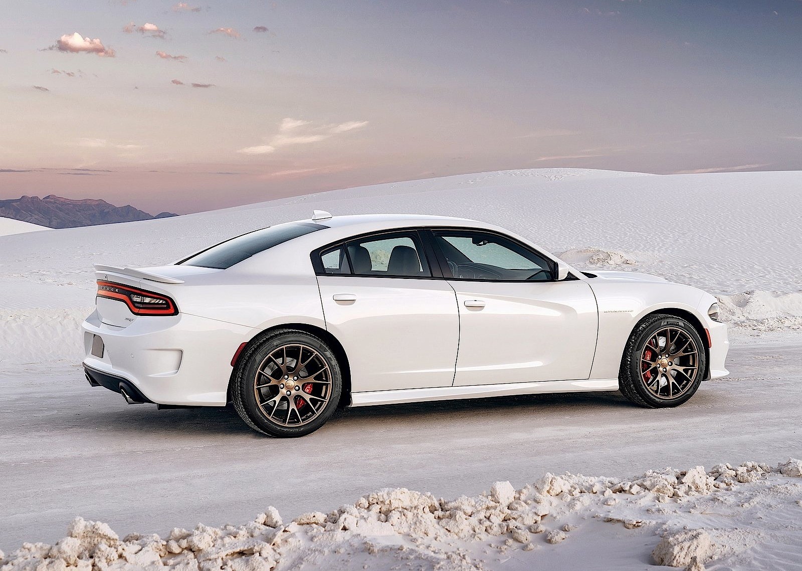 Dodge Charger Srt photo 28