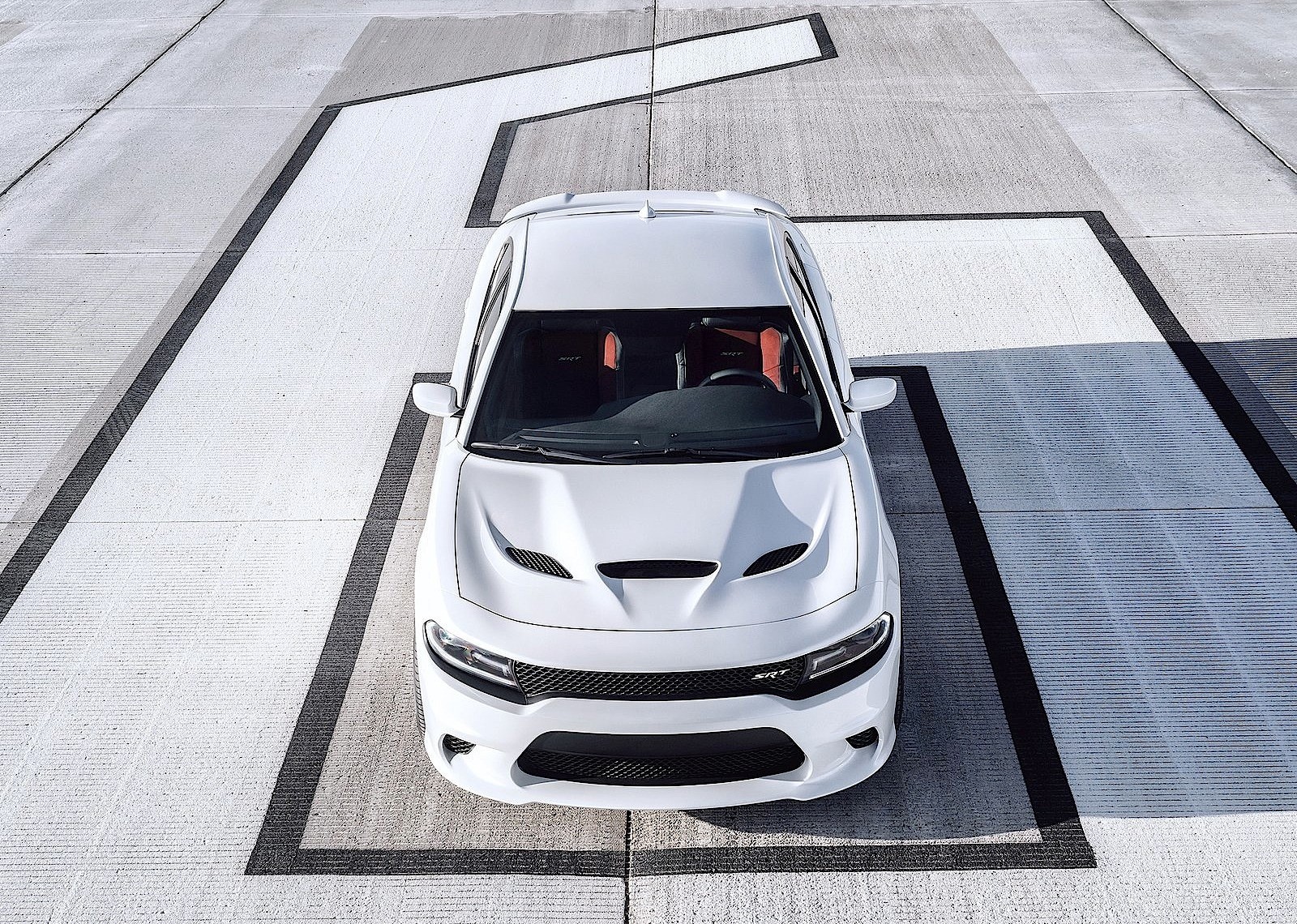 Dodge Charger Srt photo 30