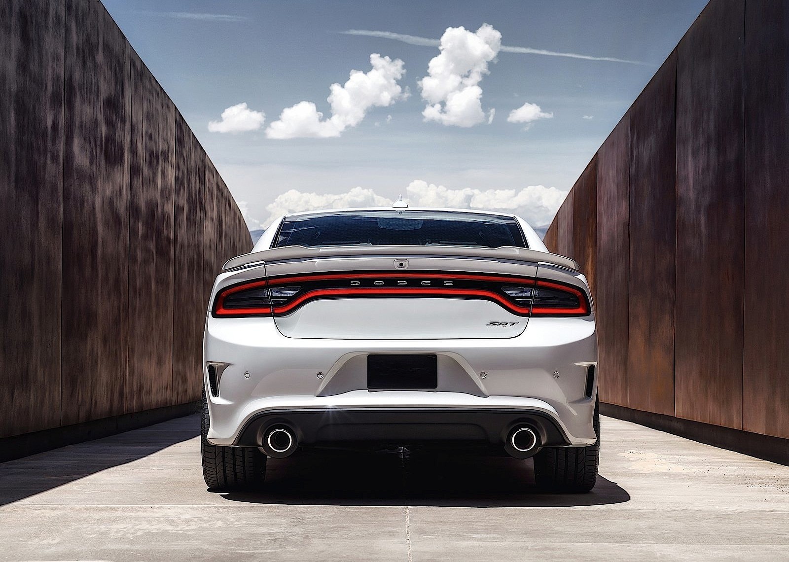 Dodge Charger Srt photo 33