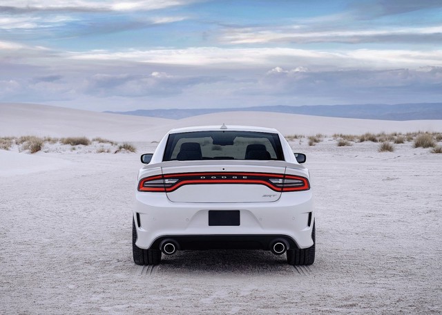Dodge Charger Srt photo 35