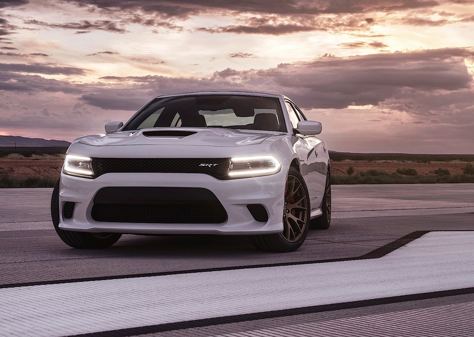 Dodge Charger Srt photo 41